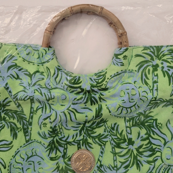 Lilly Pullitzer Bamboo Handle Printed Bag In Cool Mint Catchin Rays - Picture 8 of 9